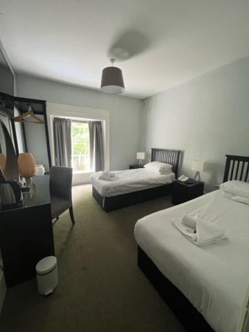 Antrobus Hotel Amesbury Bagian luar foto